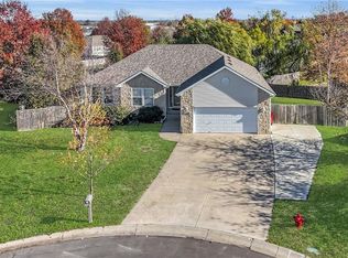 1300 SW 5th Ter, Oak Grove, MO 64075