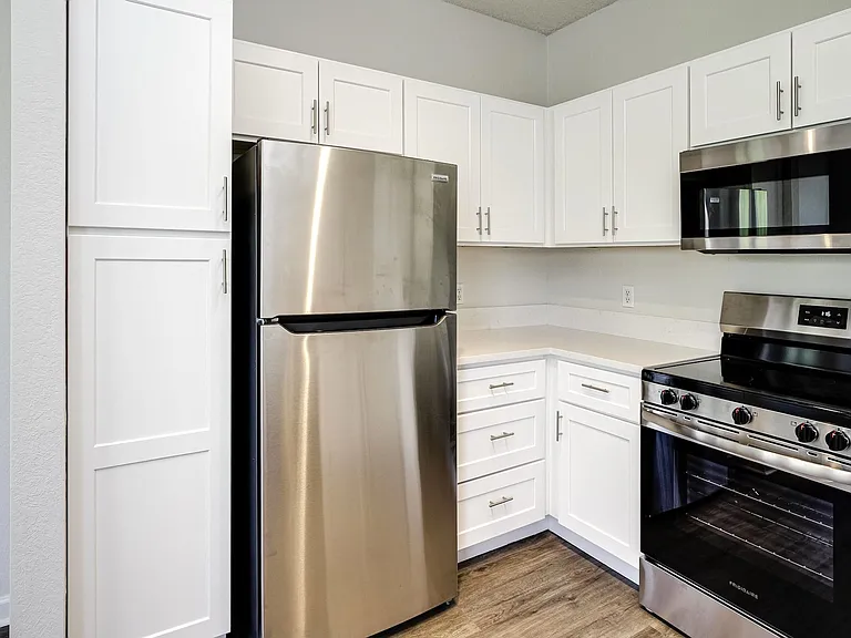 Autumn Grove Apartments — Photo 43