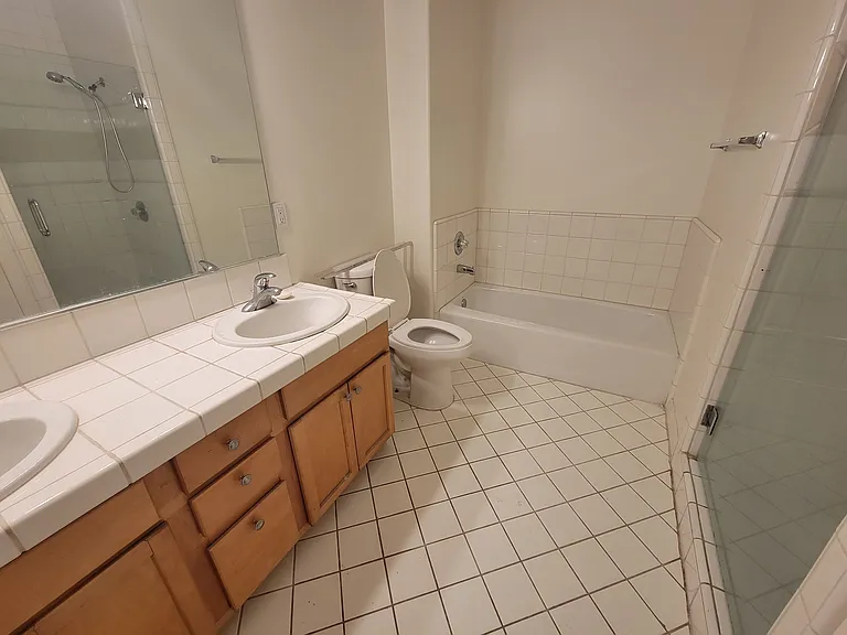 9610 Zelzah Ave #211 — Photo 15