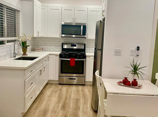 17535 Martha St, Encino, CA 91316