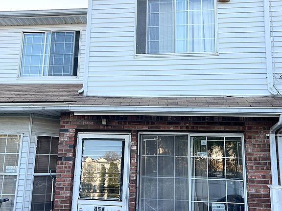 2nd image of 45A Country Dr W #45A