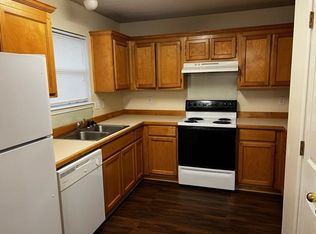 1360 22nd St #B, Gulfport, MS 39501