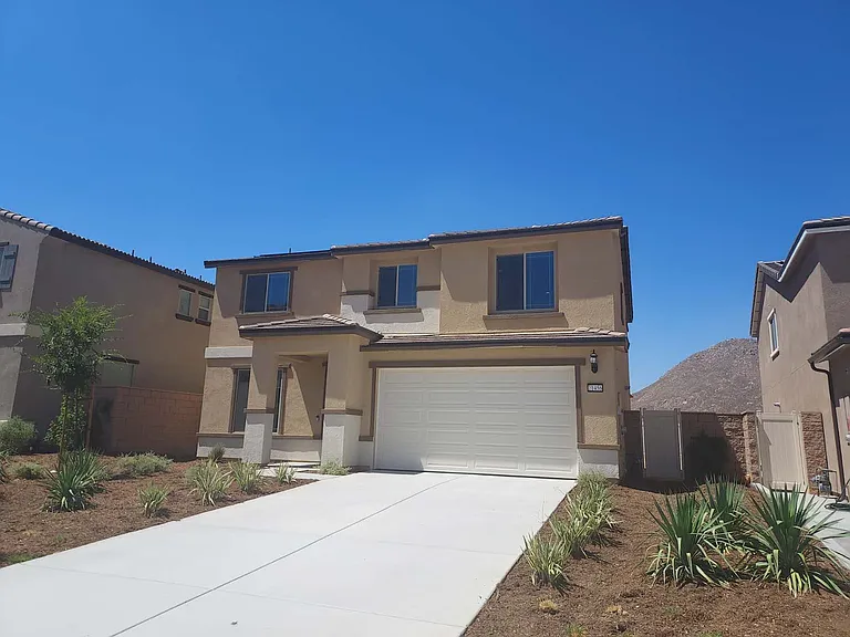 21456 Thomas Ct — Photo 2