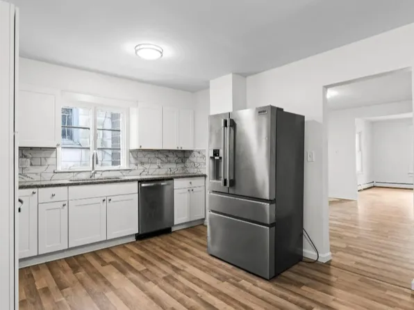 (undisclosed Address), Pittston, PA 18640