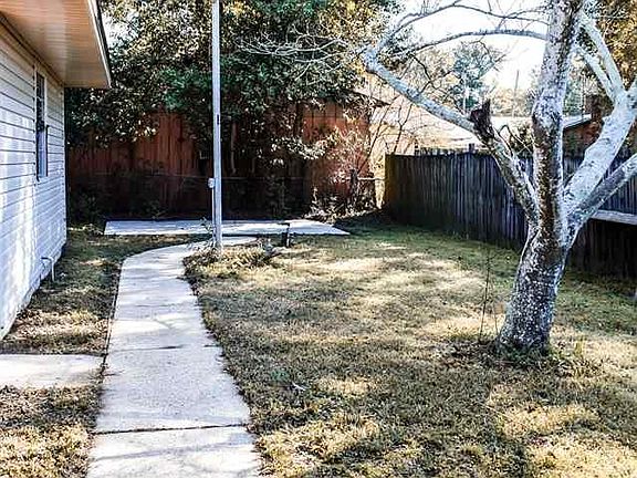 4th image of 7121 Whirlybird Ave