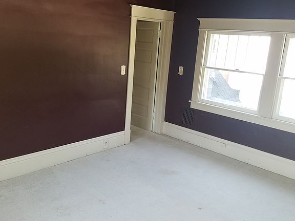 4th image of 107 Olive St