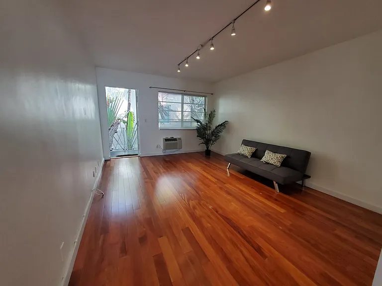 1235 Euclid Ave #12 — Photo 7