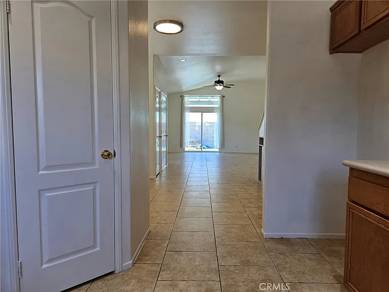 481 Pinewood — Photo 8