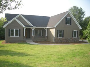 706 Sagewood Ln, Seneca, SC 29678