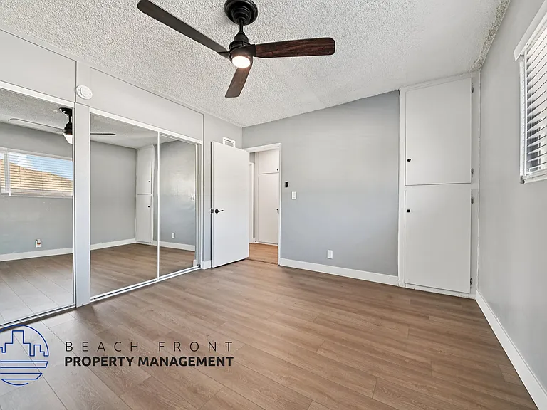 1105 N. Flower St. — Photo 8