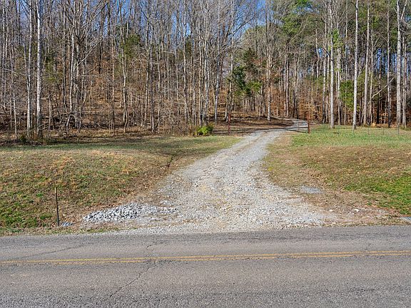 2nd image of 1425 Old Stage Rd