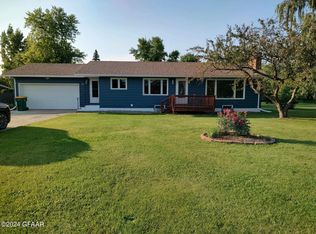 836 5th St W, Stephen, MN 56757