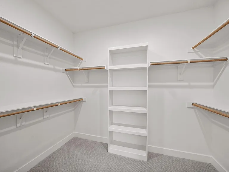 1518 Colonial Gorge Dr — Photo 24