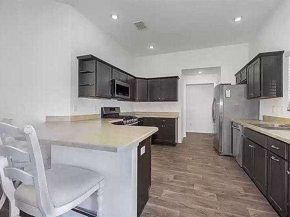 2nd image of 1466 Knudson Run