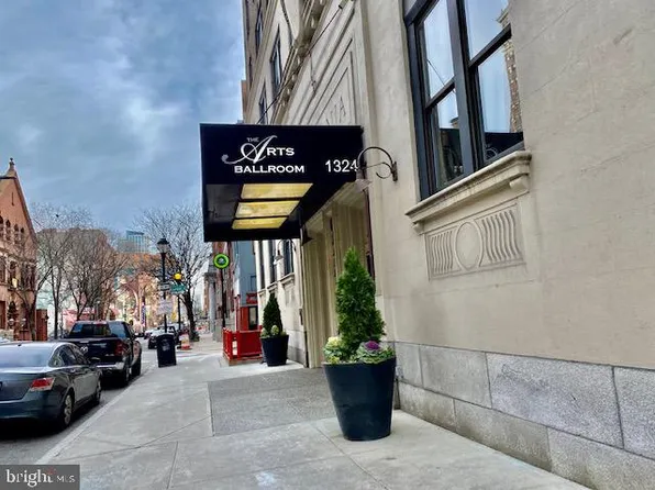 1324 Locust St APT 210, Philadelphia, PA 19107