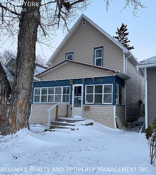1729 York St — Photo 1