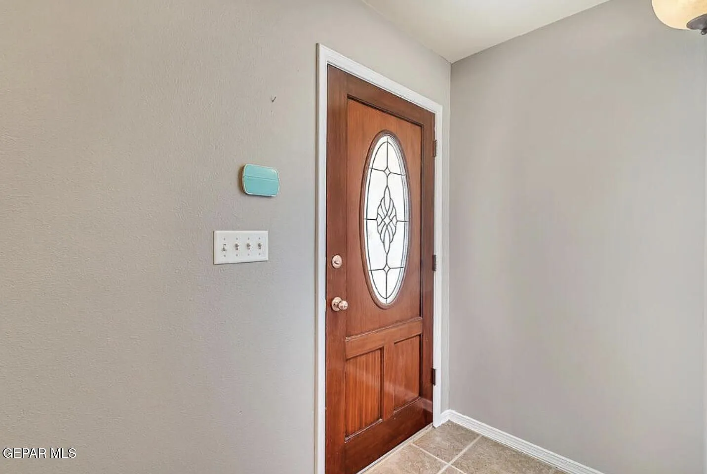 4 bed, 2.5 bath, 1203 sqft, $1,600 — Photo 3