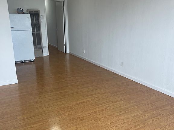 4th image of 743 Templeton Ave APT 2