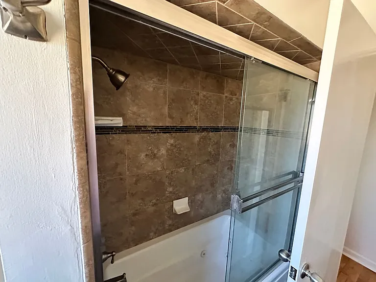 2518 San Pablo Ave — Photo 6