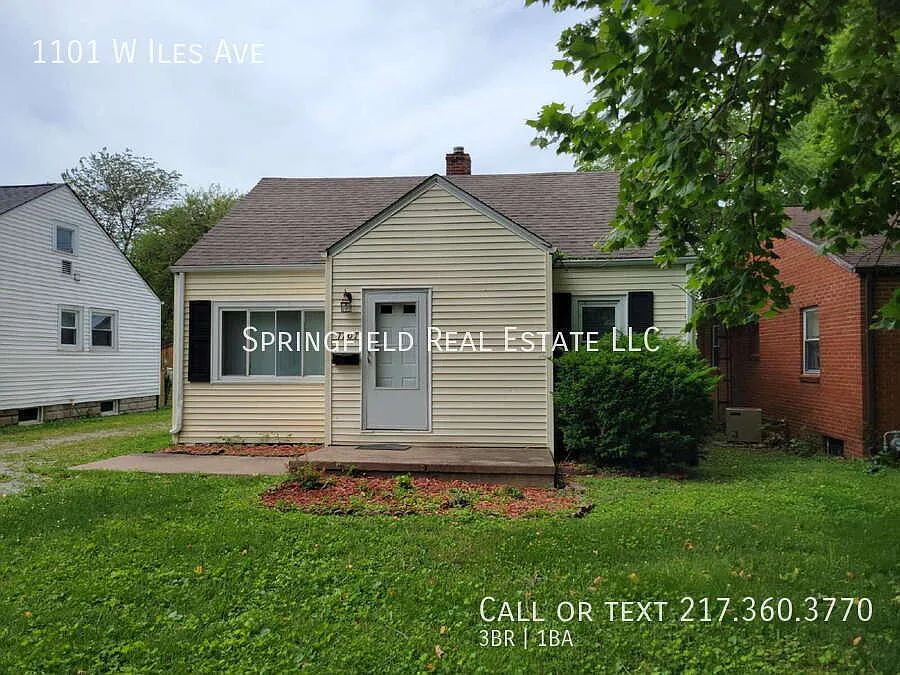 Two Stories to Tell Spacious 3 Bedroom Home — Photo 2