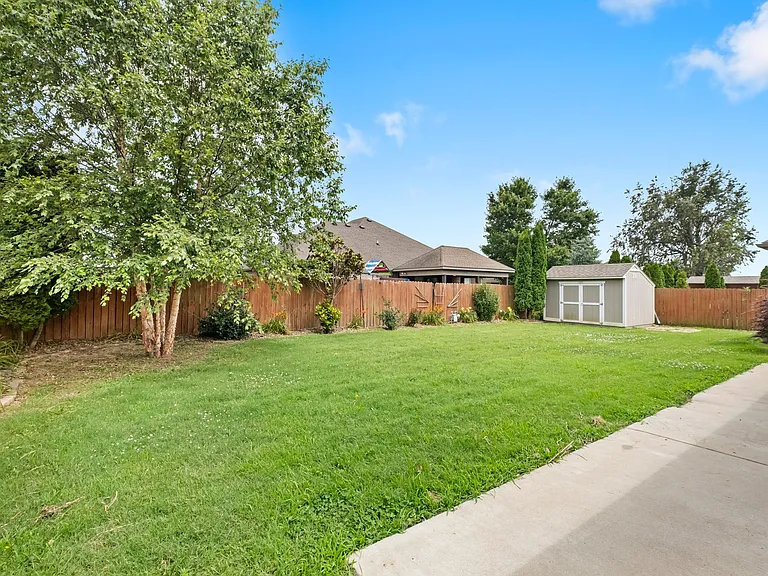 1048 Tarah Knolls Cir — Photo 29