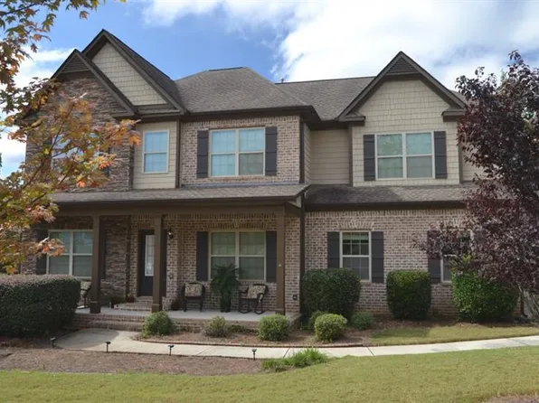 522 Thomas Dr, Loganville, GA 30052