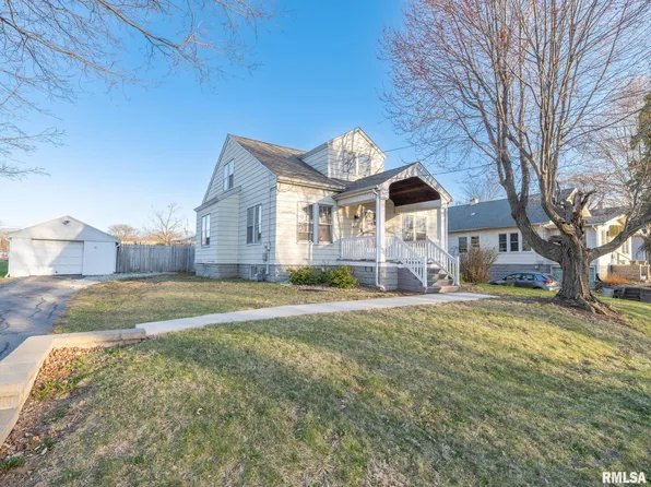 607 Pekin Ave, East Peoria, IL 61611