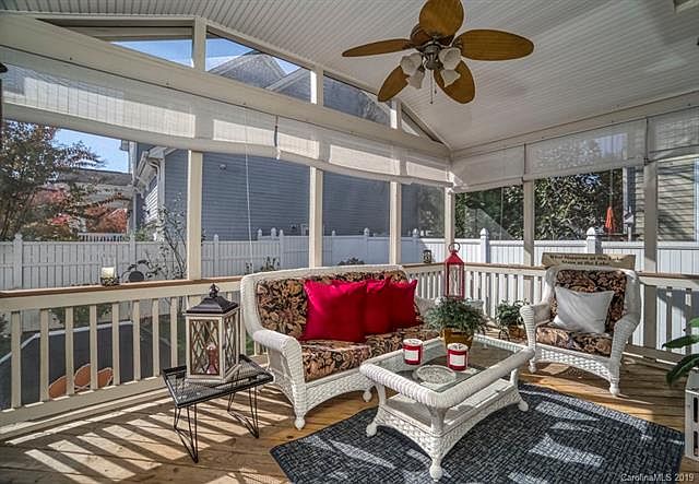 1st image of 204 Water Oak Dr