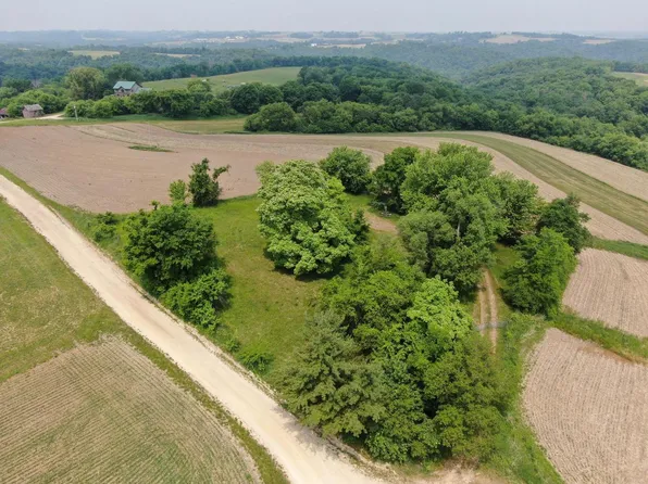 54008 VALENTINE LANE, Wauzeka, WI 53826