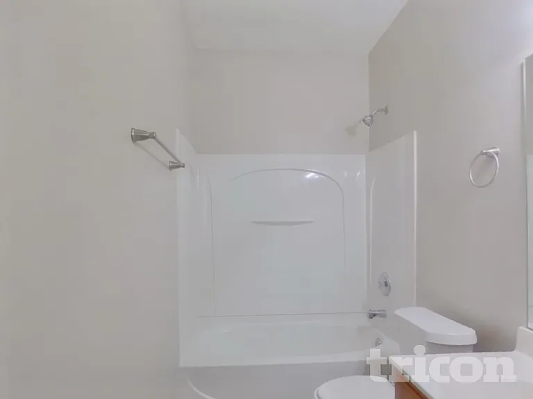 8326 Knapp Ct — Photo 17