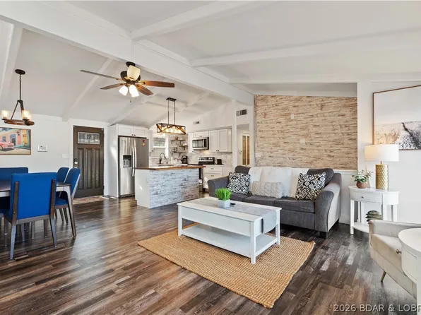 315 Curvy Rd, Camdenton, MO 65020