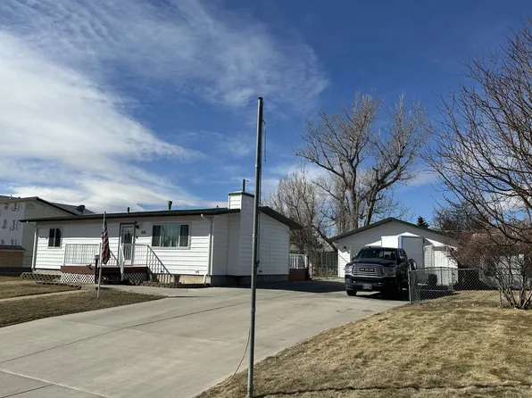 808 54th St S, Great Falls, MT 59405