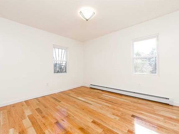 3rd image of 11573 203rd St