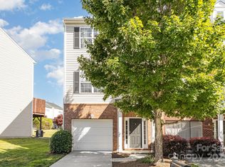 9803 Walkers Glen Dr NW, Concord, NC 28027