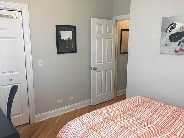 1800 W Erie St #15 — Photo 10