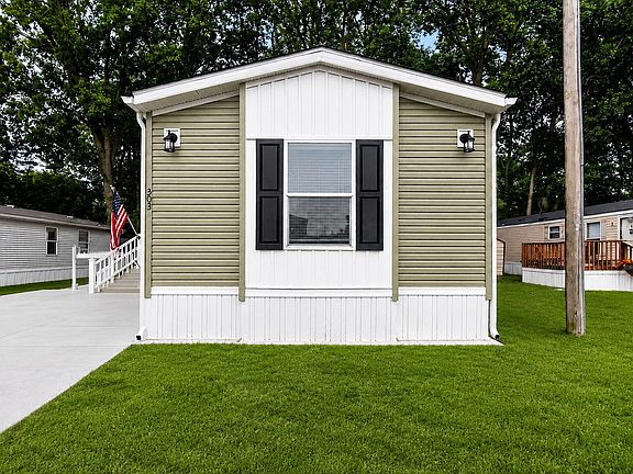 Exterior Image-3-Skyline 303 Marysville Estates