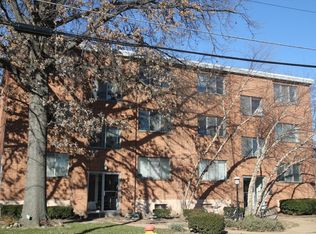 3003 Laclede Station Rd APT B, Saint Louis, MO 63143