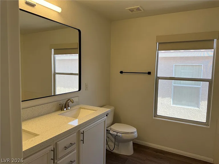 1141 Cathedral Ridge St — Photo 54