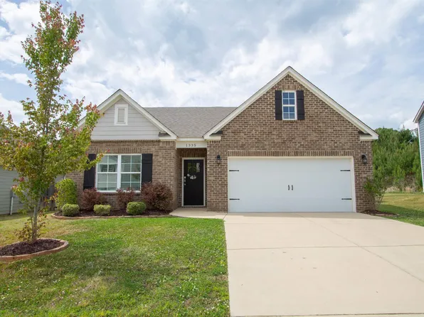 1335 Archers Cove Way, Springville, AL 35146