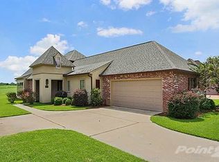 908 Fairwinds Ave, Zachary, LA 70791