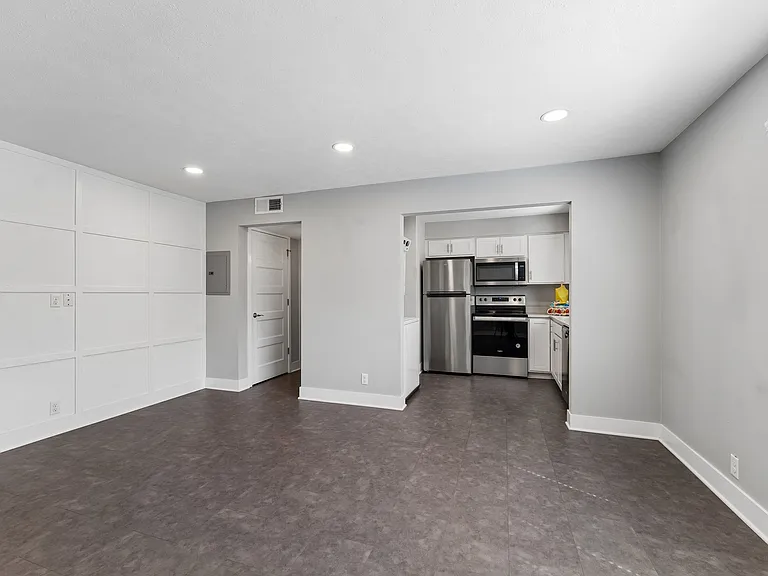 4702 Wakeley St #4 — Photo 23