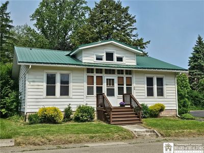 1 Parkway St, Silver Creek, NY, 14136