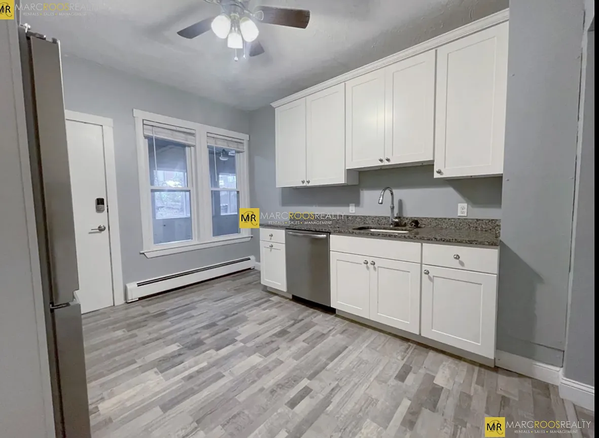 3 bed, 9999 sqft, $5,400 — Photo 2