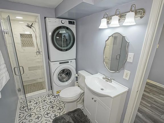 Updated Bathroom with Washer/Dryer