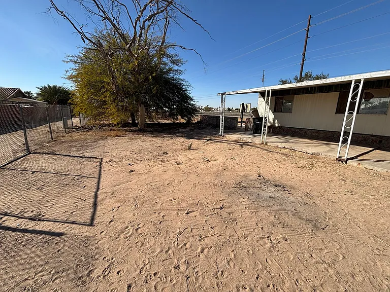 9437 S Frontage Rd — Photo 21