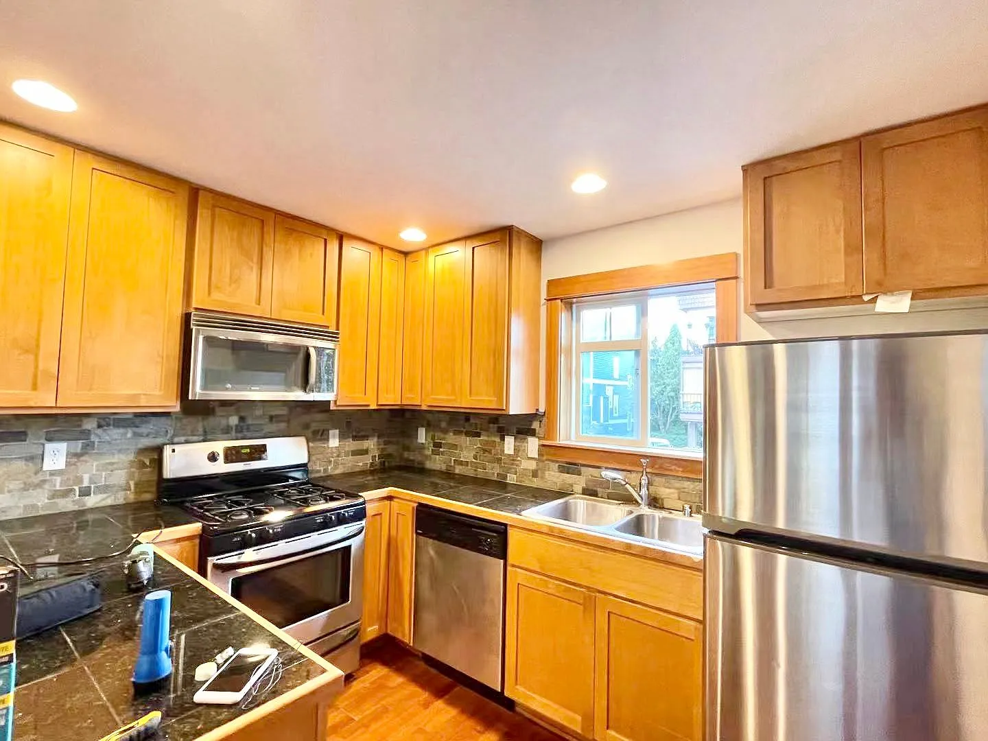 Great TownHome For Rent — Photo 3