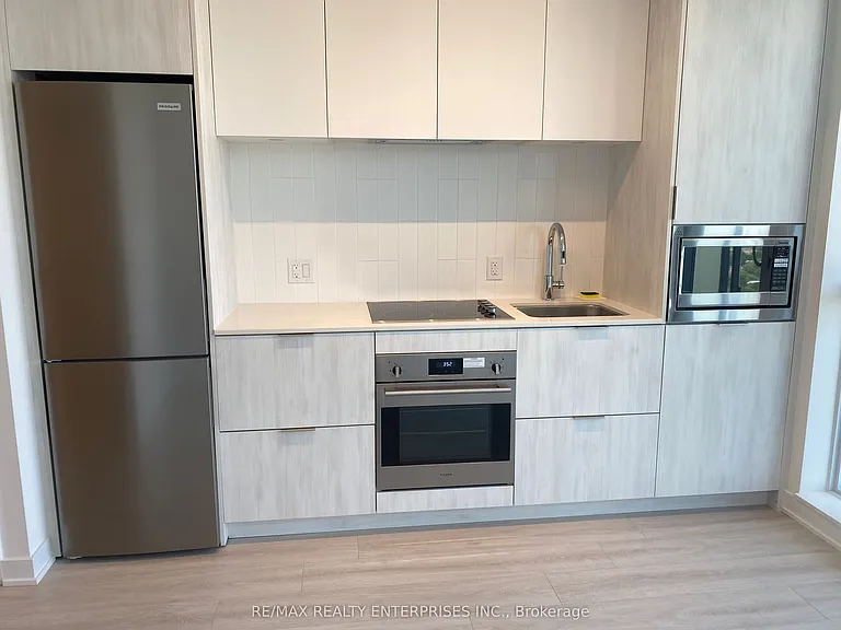 130 River St #2906 — Photo 8