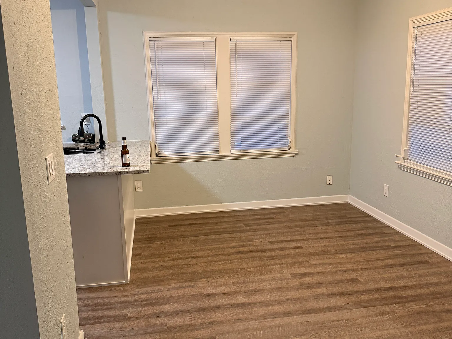 2 bed, 1200 sqft, $2,400 — Photo 2