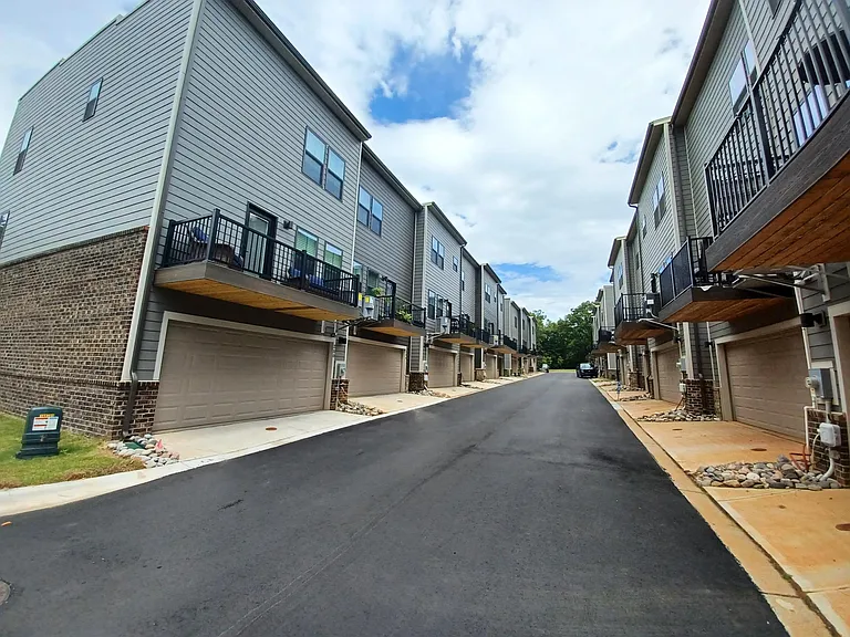 238 Russell Branch Ln #238 — Photo 5