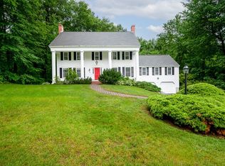 17 Olde Coach Rd, Westborough, MA 01581
